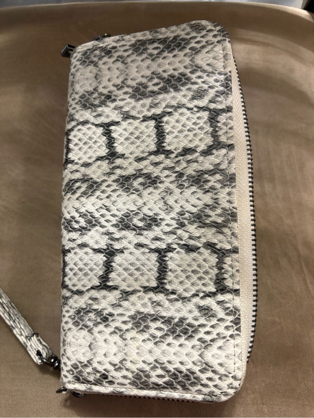 a new day Snake-Print Double Zip Wristlet Wallet in White and Gray - Picture 6 of 11